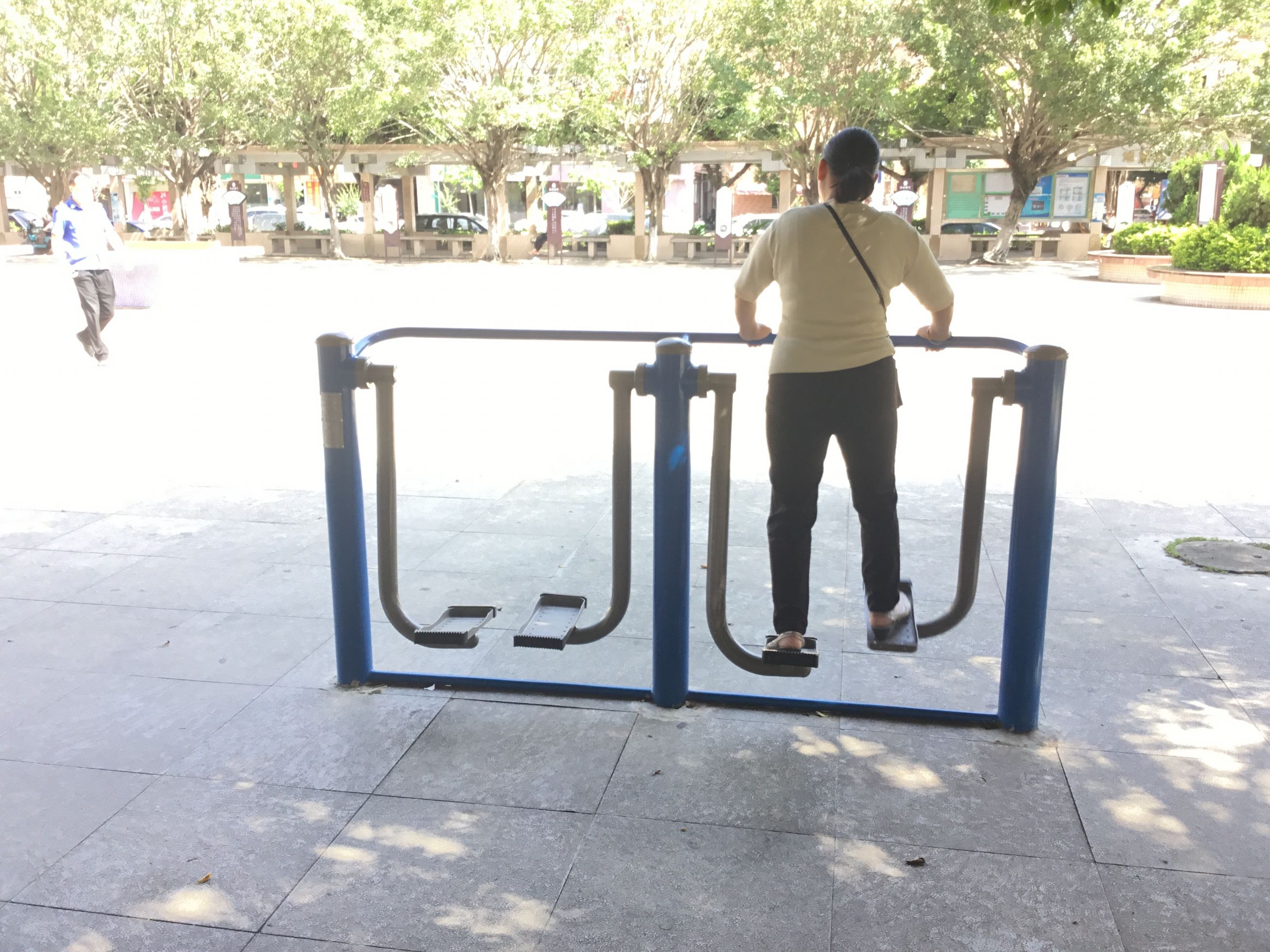 双位太空漫步机