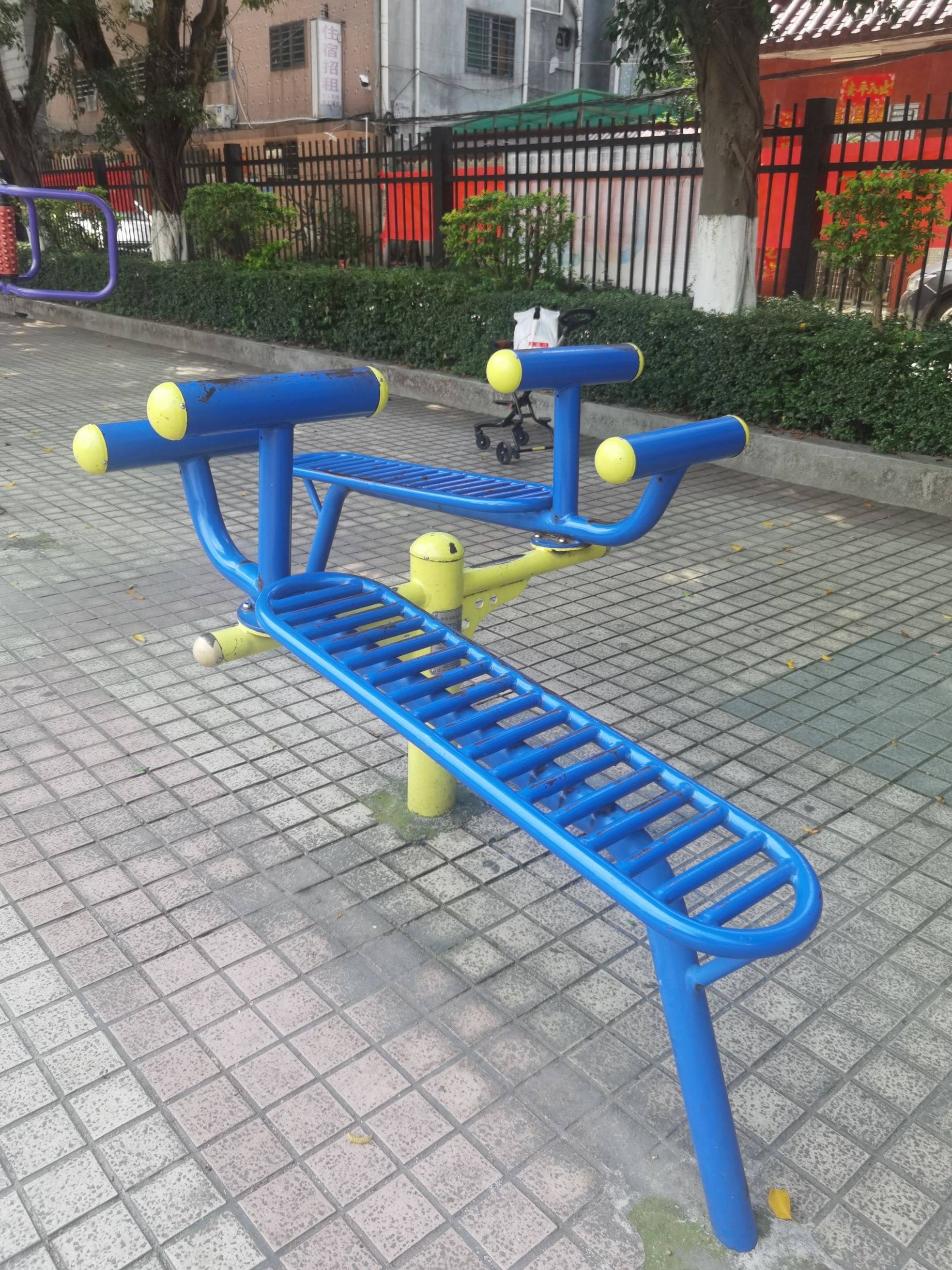 双位仰卧起坐板
