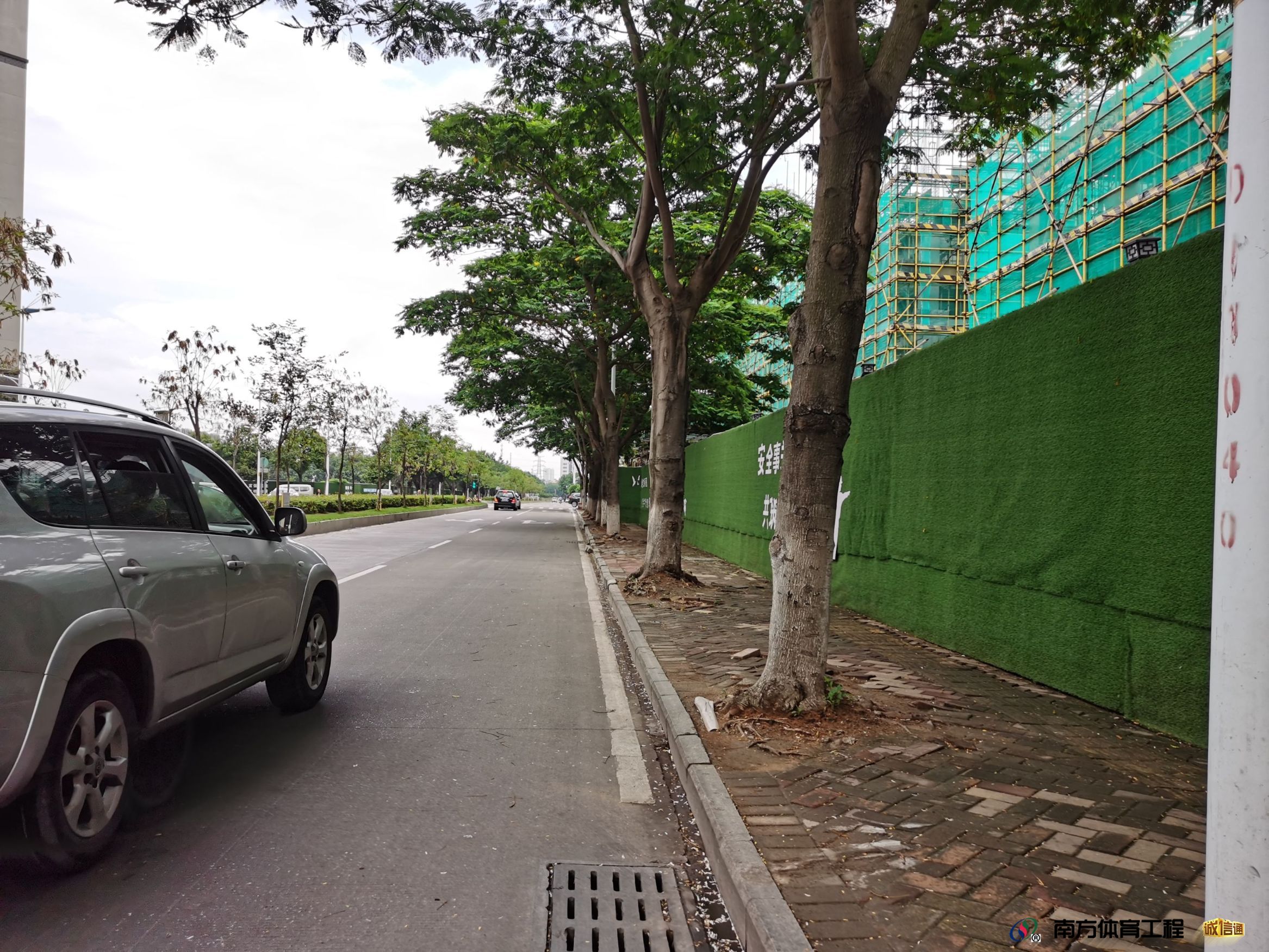 广东省佛山市南海区大沥镇太平社区居委会大沥镇太平社区体育南路-步行骑行综合道篮球架
