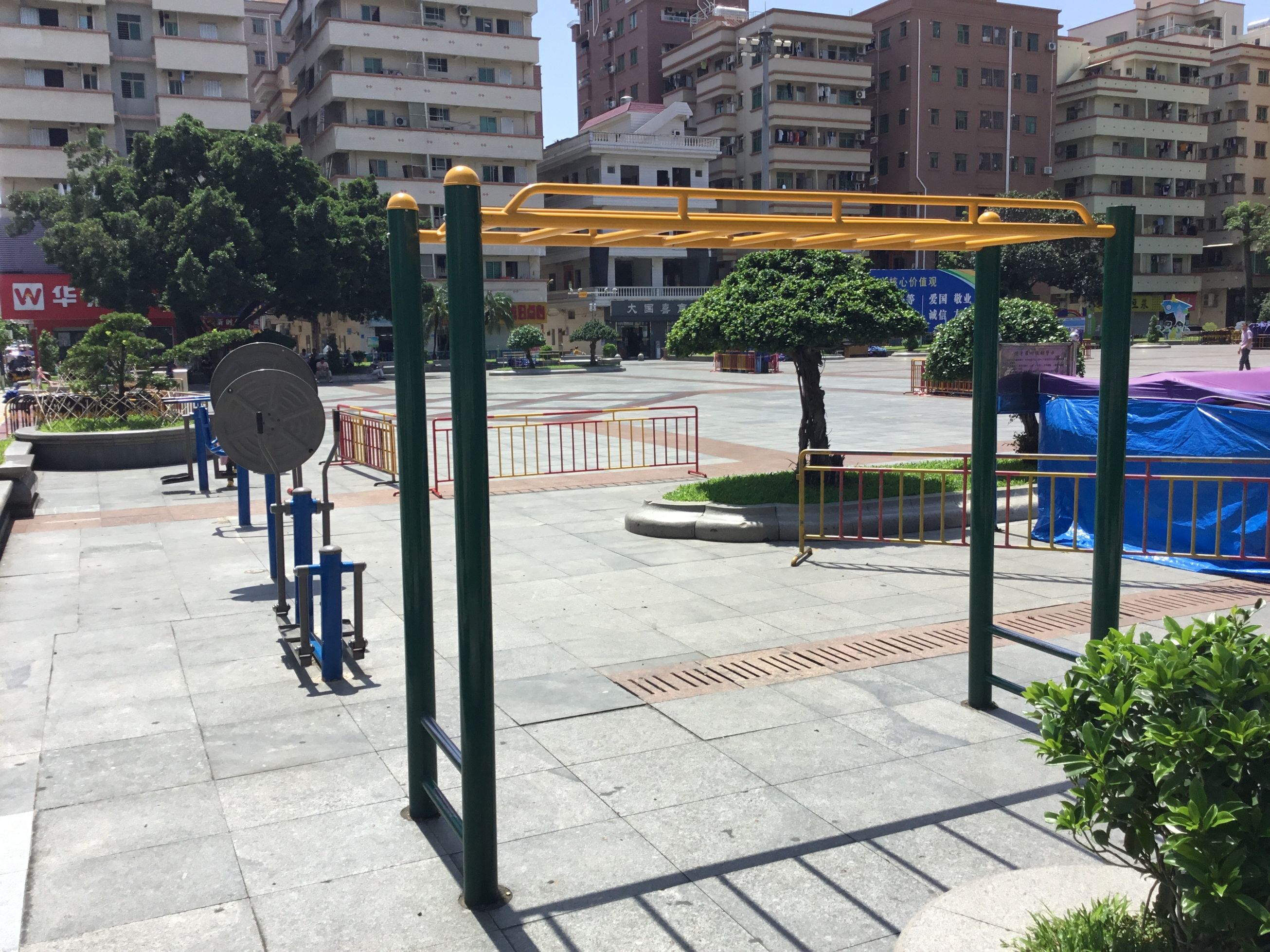 东莞市虎门镇龙眼社区广场