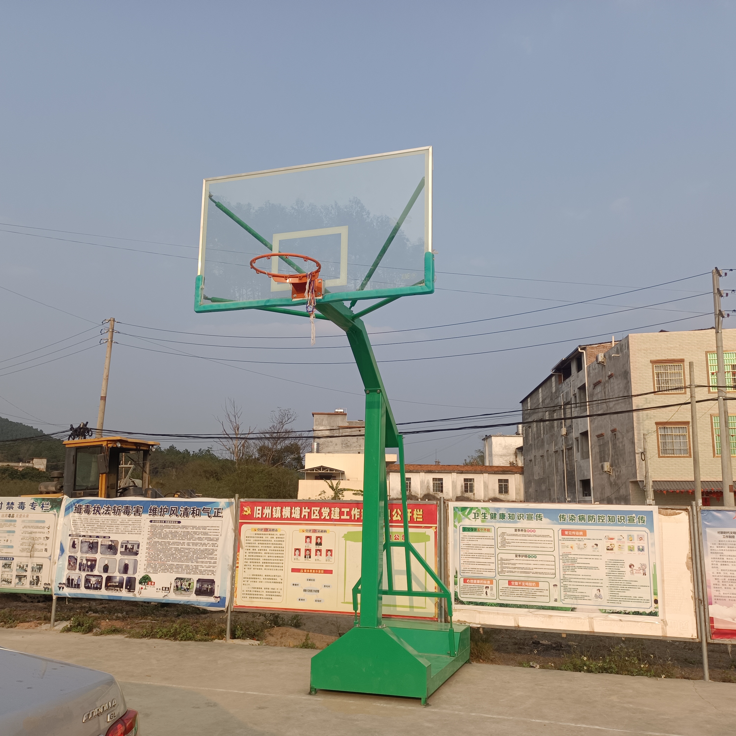 广西壮族自治区钦州市灵山县旧州镇横塘村委会灵山县旧州镇横塘村委全民健身工程篮球架安装项目