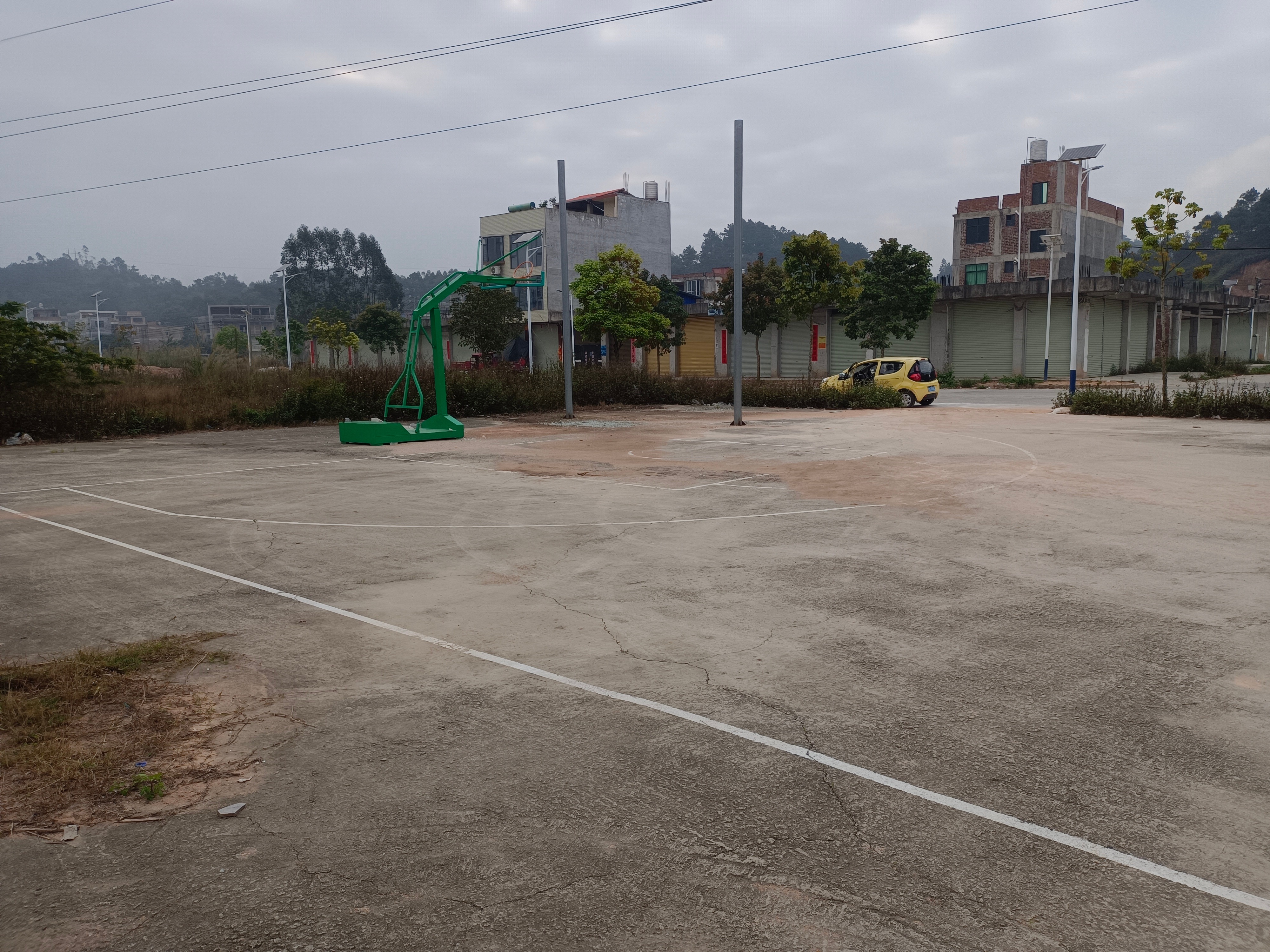 广西壮族自治区钦州市灵山县烟墩镇烟墩社区居委会灵山县烟墩镇烟墩社区居民委员会全民健身工程篮球架安装项目